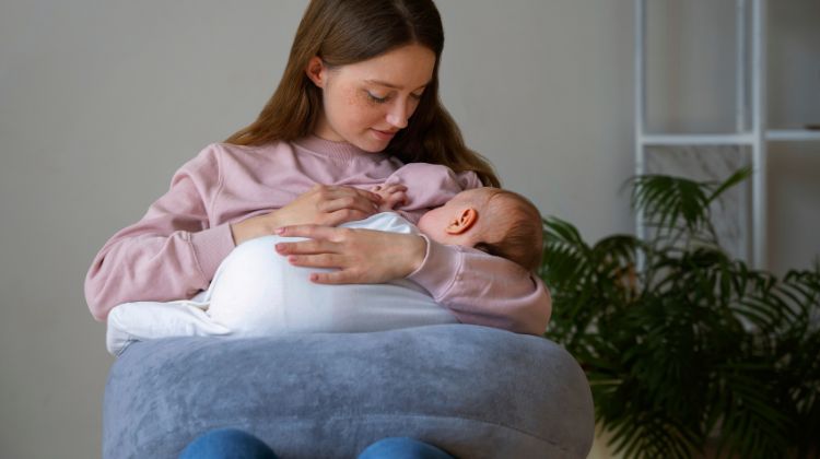 How to Use a Breastfeeding Pillow for Better Latching