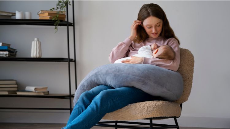 Best Breastfeeding Pillow for C-Section Moms